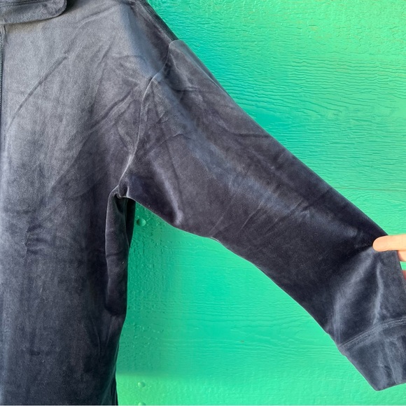 CHICO’S NAVY BLUE VELOUR PULLOVER HOODIE CHICO’S SIZE 3 16-18 - Picture 8 of 9